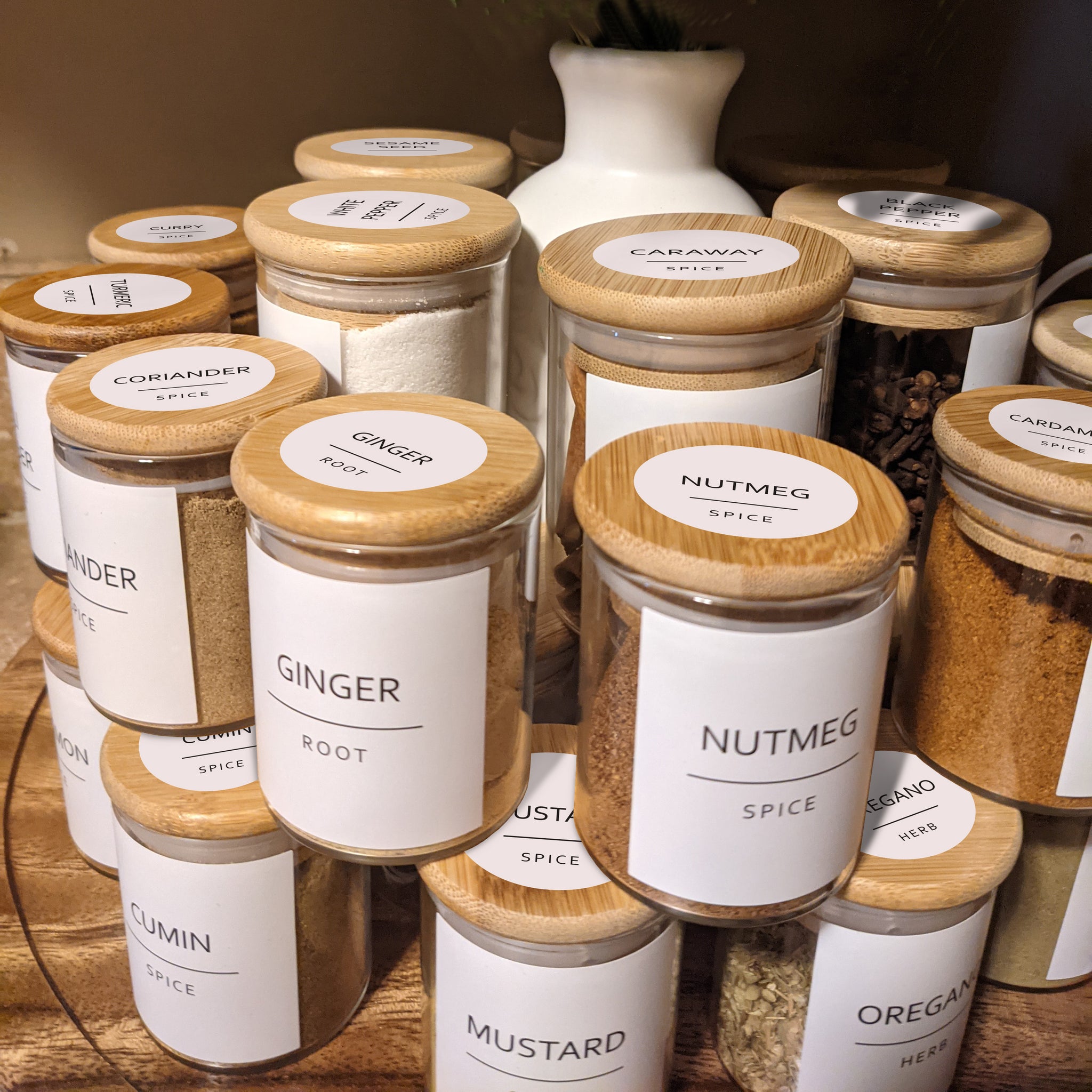 Black Minimalist Round Spice Labels – Savvy & Sorted